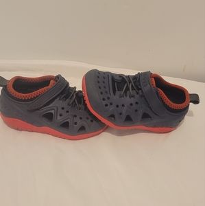 Crocs swift water play shoes toddler size 7 blue and red velcro fastner